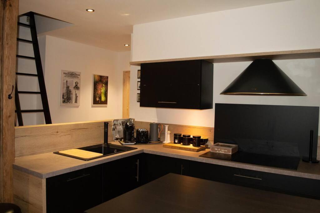 La Tour Du Bois Fleuri Apartment Колмар Екстериор снимка
